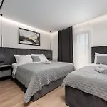 Apartment Luxury Luka *