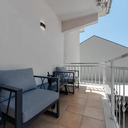 Luxury Luka Baska Voda