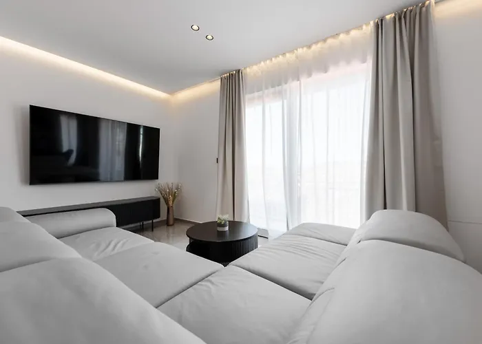 Luxury Luka Baska Voda